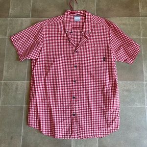 Large Columbia Short Sleeve Dress Shirt